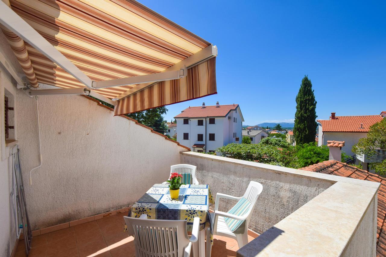 Apartments Drago Малинска Экстерьер фото