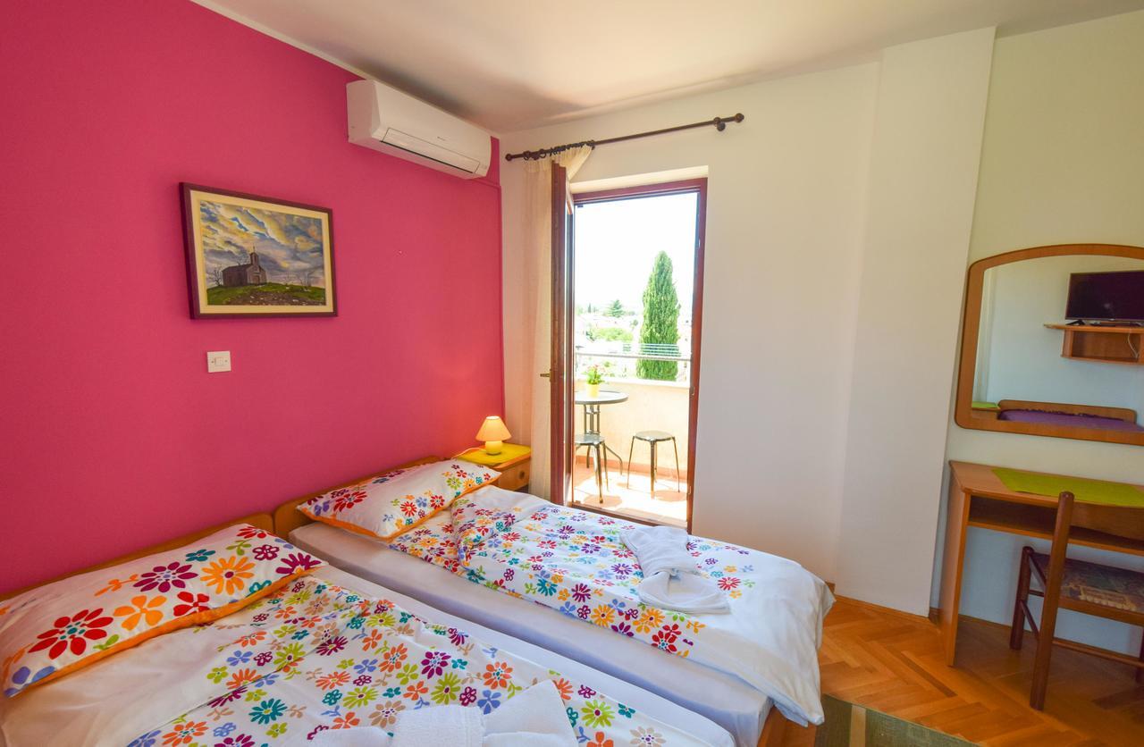 Apartments Drago Малинска Экстерьер фото