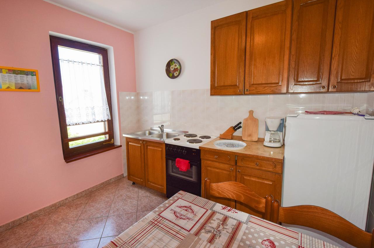 Apartments Drago Малинска Экстерьер фото